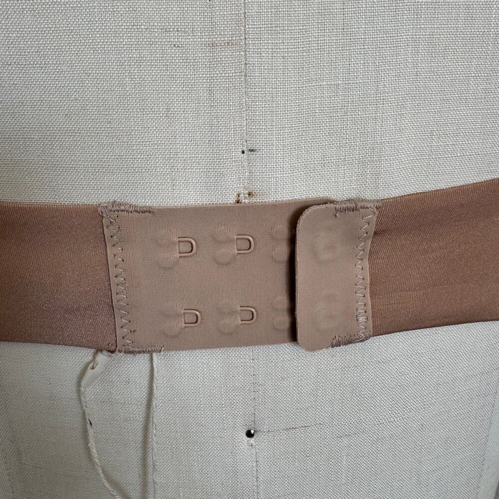 Skims | NWT Lightly Lined Square Neck Bra Wireless Form in "Clay" Size 32B - Picture 8 of 13